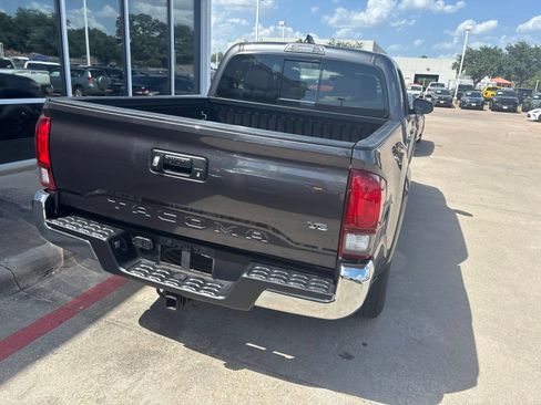 Used 2023 Toyota Tacoma SR5 RWD image 7