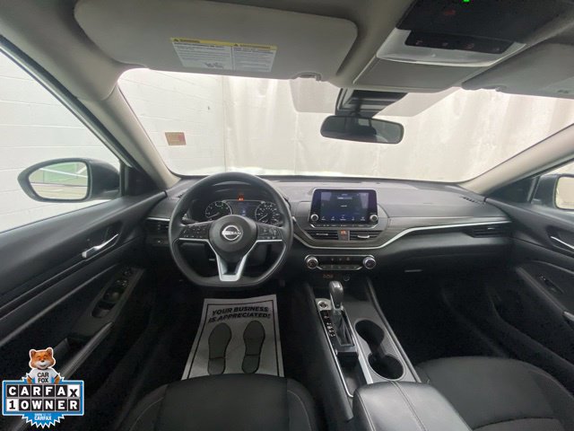 Used 2025 Nissan Altima 2.5 SV FWD image 14