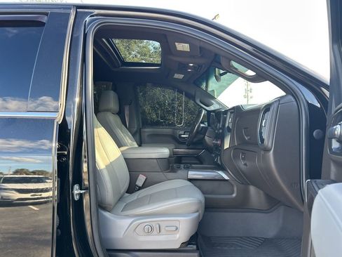 Used 2022 Chevrolet Silverado 2500 LTZ image 49