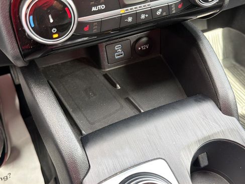 Used 2022 Ford Escape SEL w/ Technology Package FWD image 26