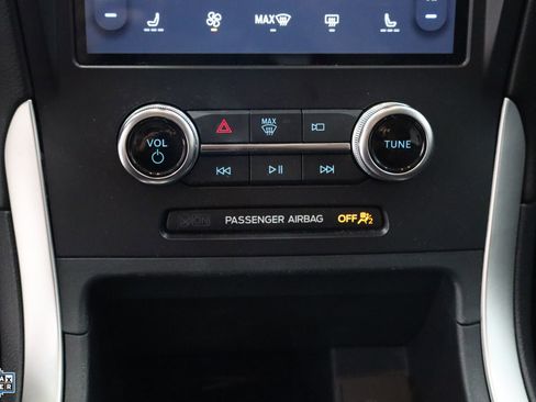 Used 2024 Ford Edge SEL w/ Convenience Package image 21