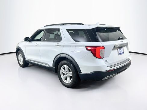 Used 2020 Ford Explorer XLT w/ Equipment Group 202A AWD/4WD image 7