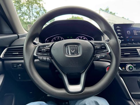 Used 2019 Honda Accord LX image 13