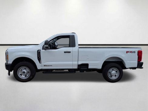 Used 2025 Ford F350 XL w/ XL Driver Assist Package AWD/4WD image 6