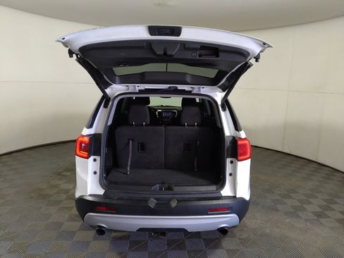 Used 2019 GMC Acadia SLE FWD image 29
