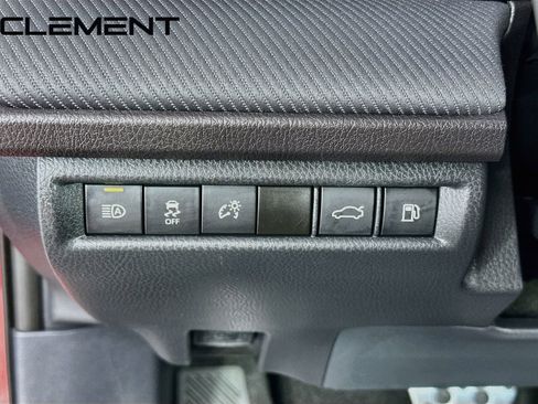 Used 2025 Toyota Camry SE w/ Convenience Package FWD image 13