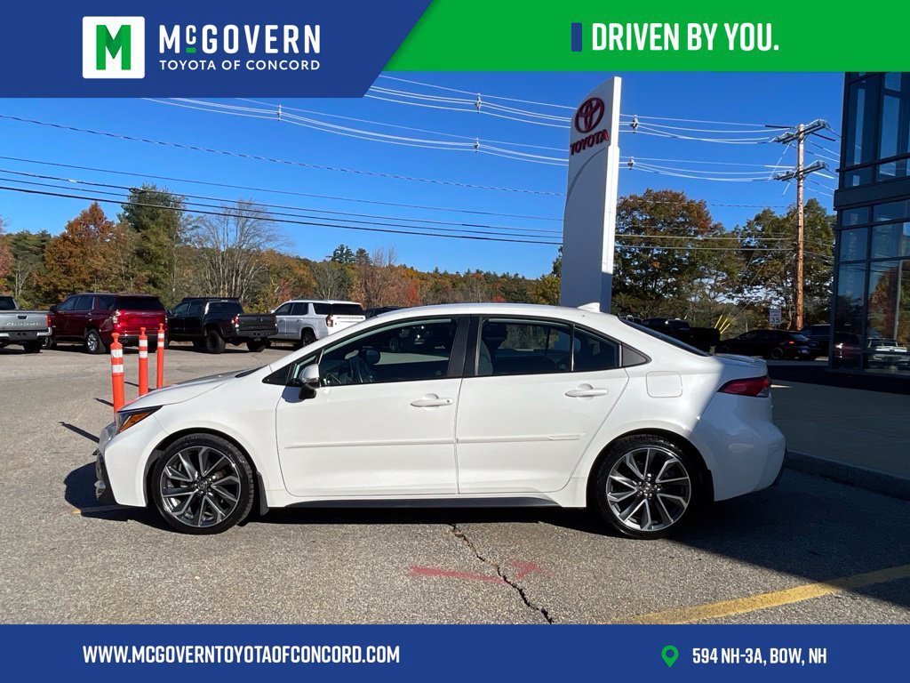 Used 2021 Toyota Corolla SE FWD image 2