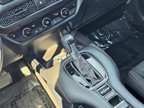 Used 2023 Honda HR-V Sport image 32