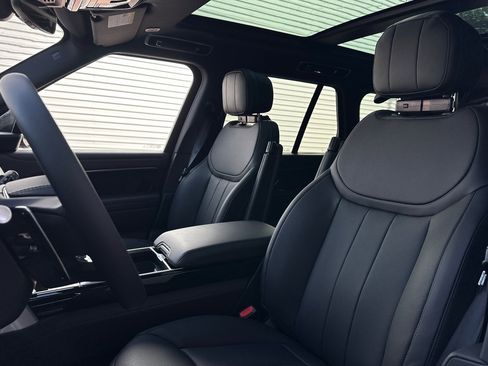 New 2026 Land Rover Range Rover SE image 6