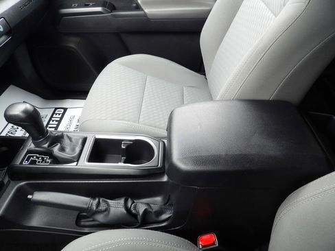 Used 2022 Toyota Tacoma SR image 25