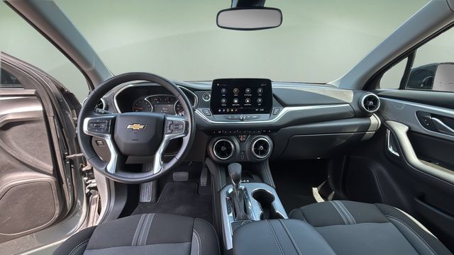 Used 2023 Chevrolet Blazer LT w/ Convenience Package FWD image 16
