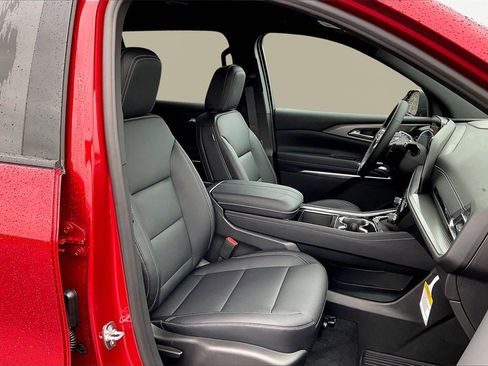 New 2026 Chevrolet Traverse LT w/ Driver Confidence Package image 13