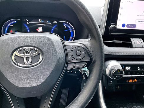 Certified 2024 Toyota RAV4 LE AWD/4WD image 25