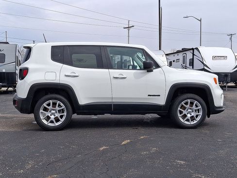 Used 2023 Jeep Renegade Latitude AWD/4WD image 25