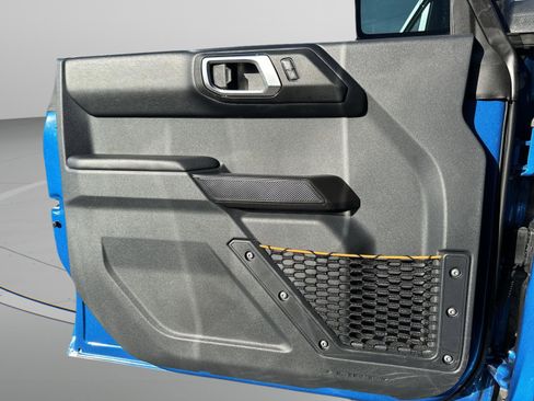 Used 2024 Ford Bronco Badlands image 28