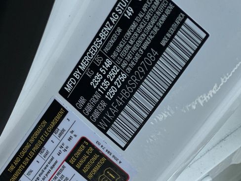 New 2025 Mercedes-Benz C 300 4MATIC Sedan image 34