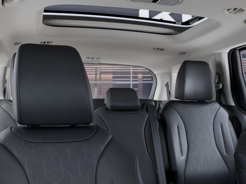 New 2026 Kia Carnival SX FWD image 27
