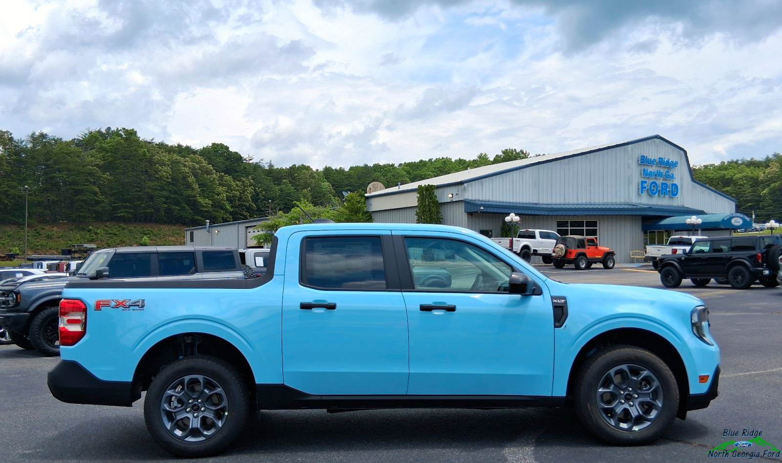 New 2026 Ford Maverick XLT w/ XLT Luxury Package AWD/4WD image 6
