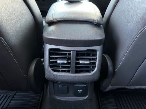 Used 2016 Ford Fusion Titanium image 38