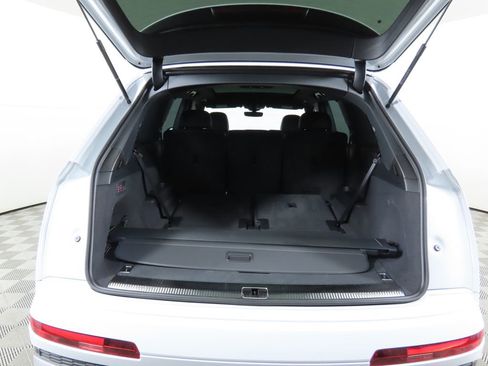 Used 2025 Audi Q7 3.0T Premium Plus w/ Premium Plus Package image 32