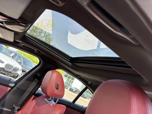 Used 2025 BMW 330i xDrive Sedan AWD/4WD image 26