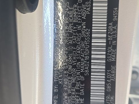 Used 2023 Lexus ES 350 w/ Premium Package image 13