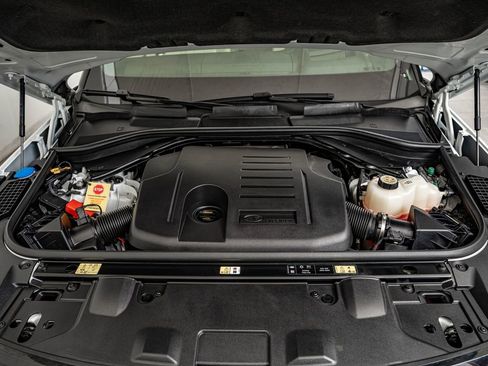 Used 2025 Land Rover Range Rover Autobiography AWD/4WD image 46