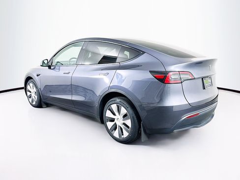 Used 2023 Tesla Model Y Long Range AWD/4WD image 5