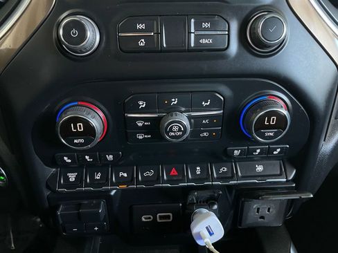 Used 2022 Chevrolet Silverado 3500 High Country w/ LPO, Hitch Package image 42