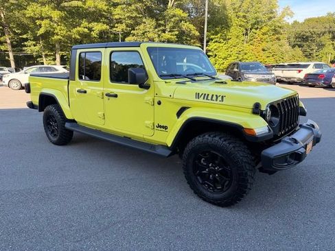 Used 2023 Jeep Gladiator Sport AWD/4WD image 8