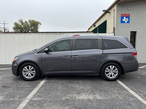 Used 2016 Honda Odyssey EX-L image 2
