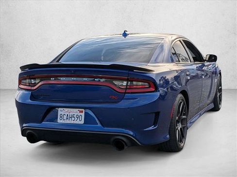 Used 2018 Dodge Charger R/T Scat Pack image 5