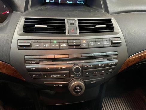 Used 2011 Honda Accord EX-L image 33