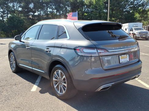 Used 2023 Lincoln Nautilus FWD w/ Premium Package image 4