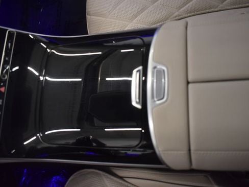 Used 2025 Mercedes-Benz S 580e 4MATIC Sedan image 29