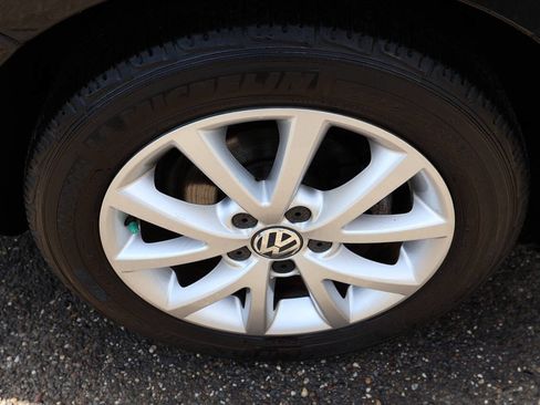 Used 2010 Volkswagen Jetta SE FWD image 10