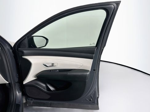 Used 2025 Hyundai Tucson SEL FWD image 33
