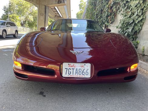 Used 2003 Chevrolet Corvette Convertible w/ Preferred Equipment Group1 RWD image 13