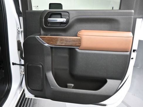 Used 2022 Chevrolet Silverado 2500 High Country w/ Safety Package II image 49