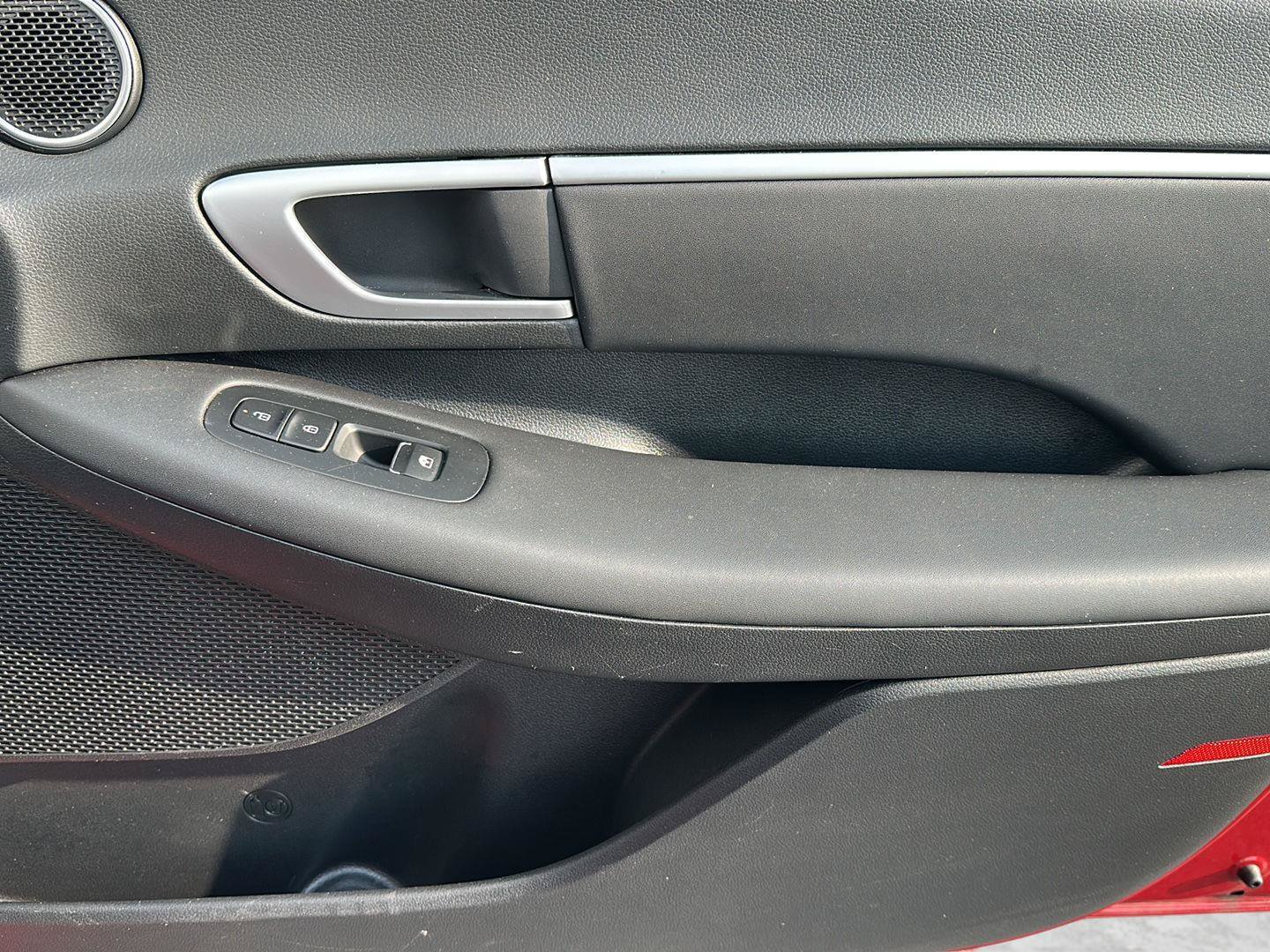Used 2025 Hyundai Sonata SEL FWD image 27