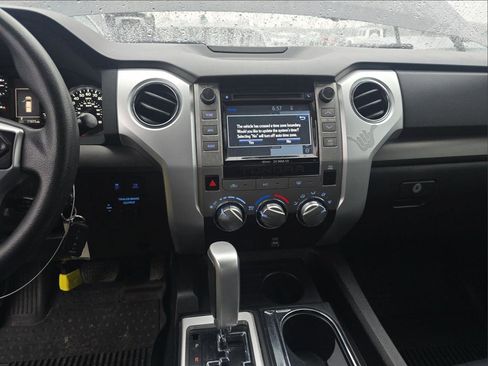 Used 2018 Toyota Tundra SR5 w/ SR5 Upgrade Package RWD image 9