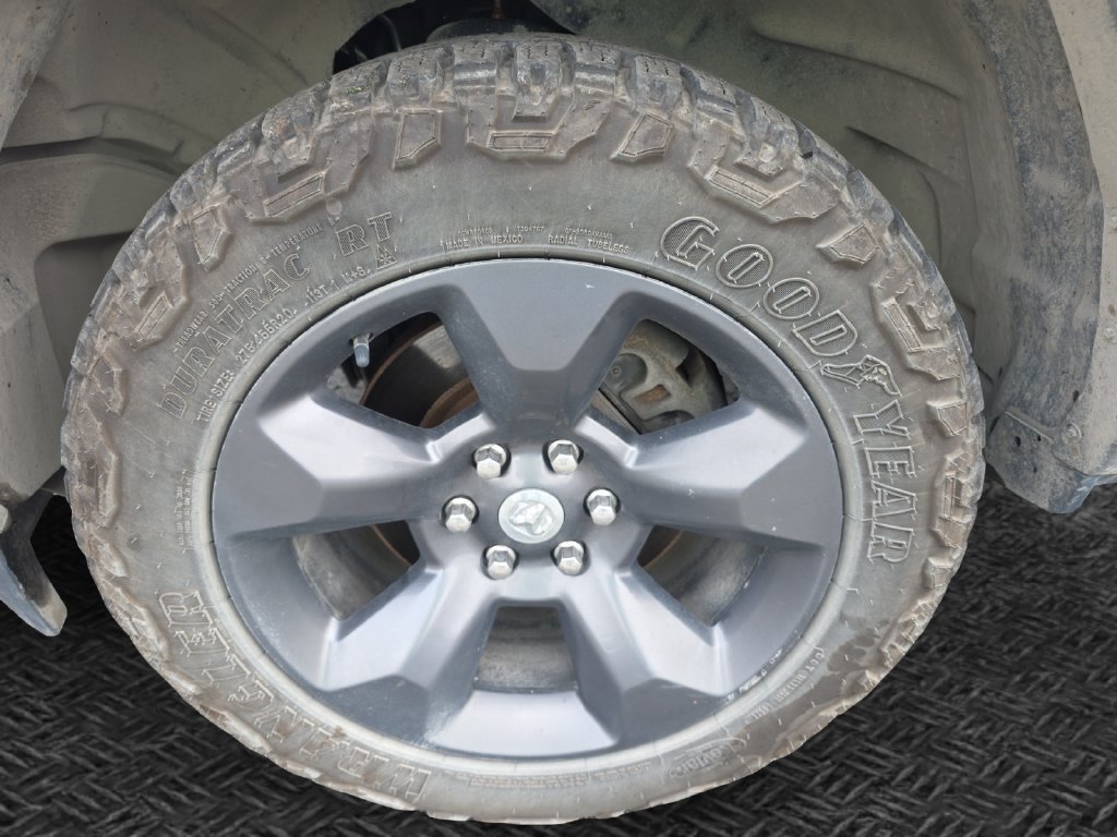 Used 2020 RAM 1500 Big Horn w/ Built-to-serve Edition AWD/4WD image 11