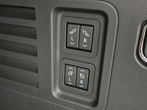 New 2026 Buick Enclave Preferred w/ Power Package image 15