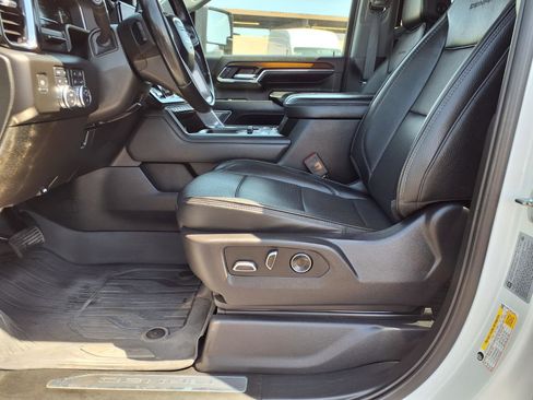 Used 2024 GMC Sierra 2500 Denali w/ Denali Reserve Package AWD/4WD image 23
