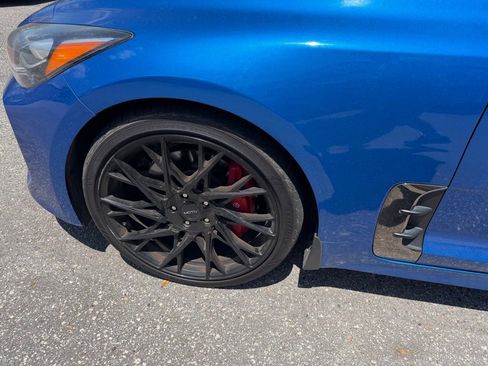 Used 2018 Kia Stinger GT image 9