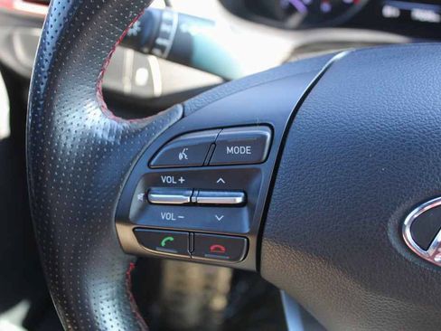 Used 2018 Hyundai Elantra GT Sport FWD image 15