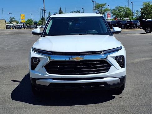 Used 2024 Chevrolet TrailBlazer LT w/ Convenience Package AWD/4WD image 23