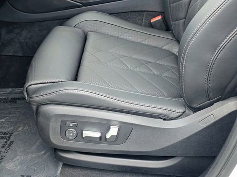 Used 2023 BMW X6 xDrive40i w/ Premium Package image 19