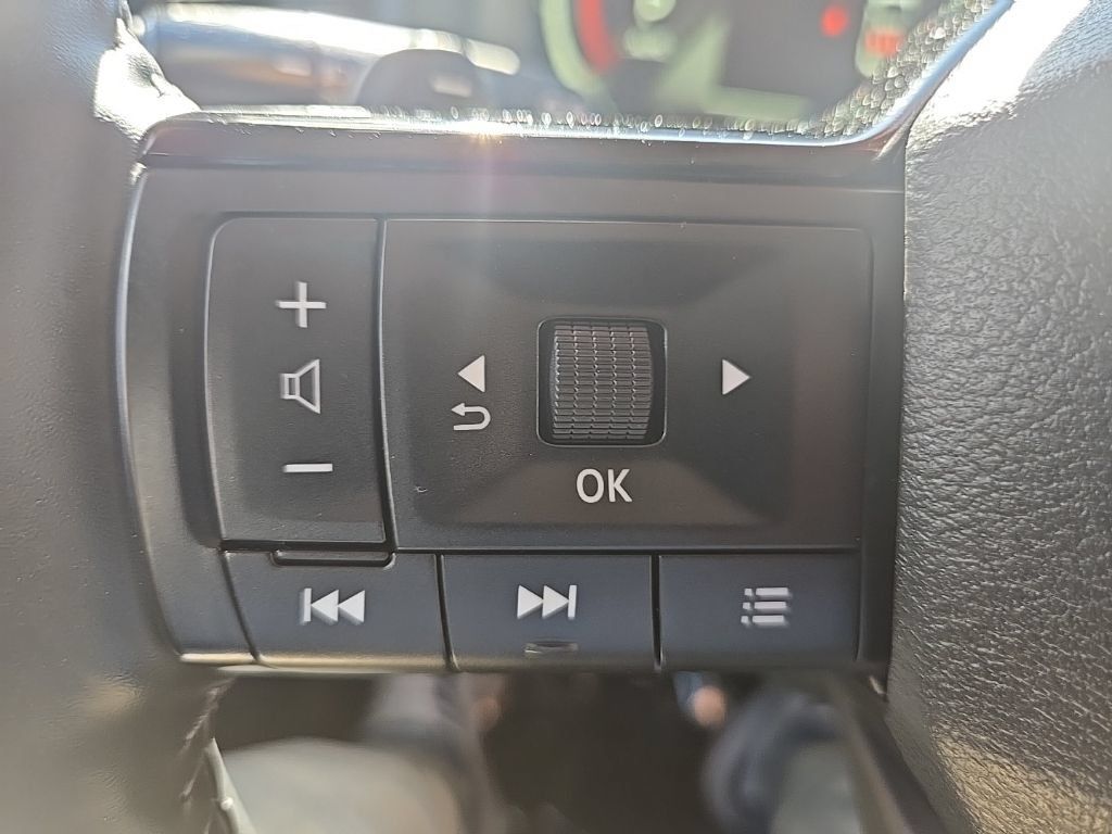 Used 2025 Nissan Rogue Platinum AWD/4WD image 15