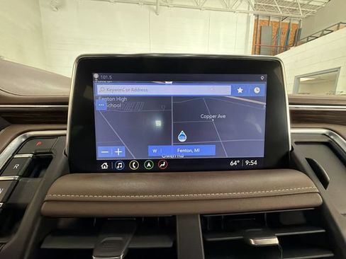 Certified 2021 Chevrolet Suburban High Country w/ Premium Package AWD/4WD image 18